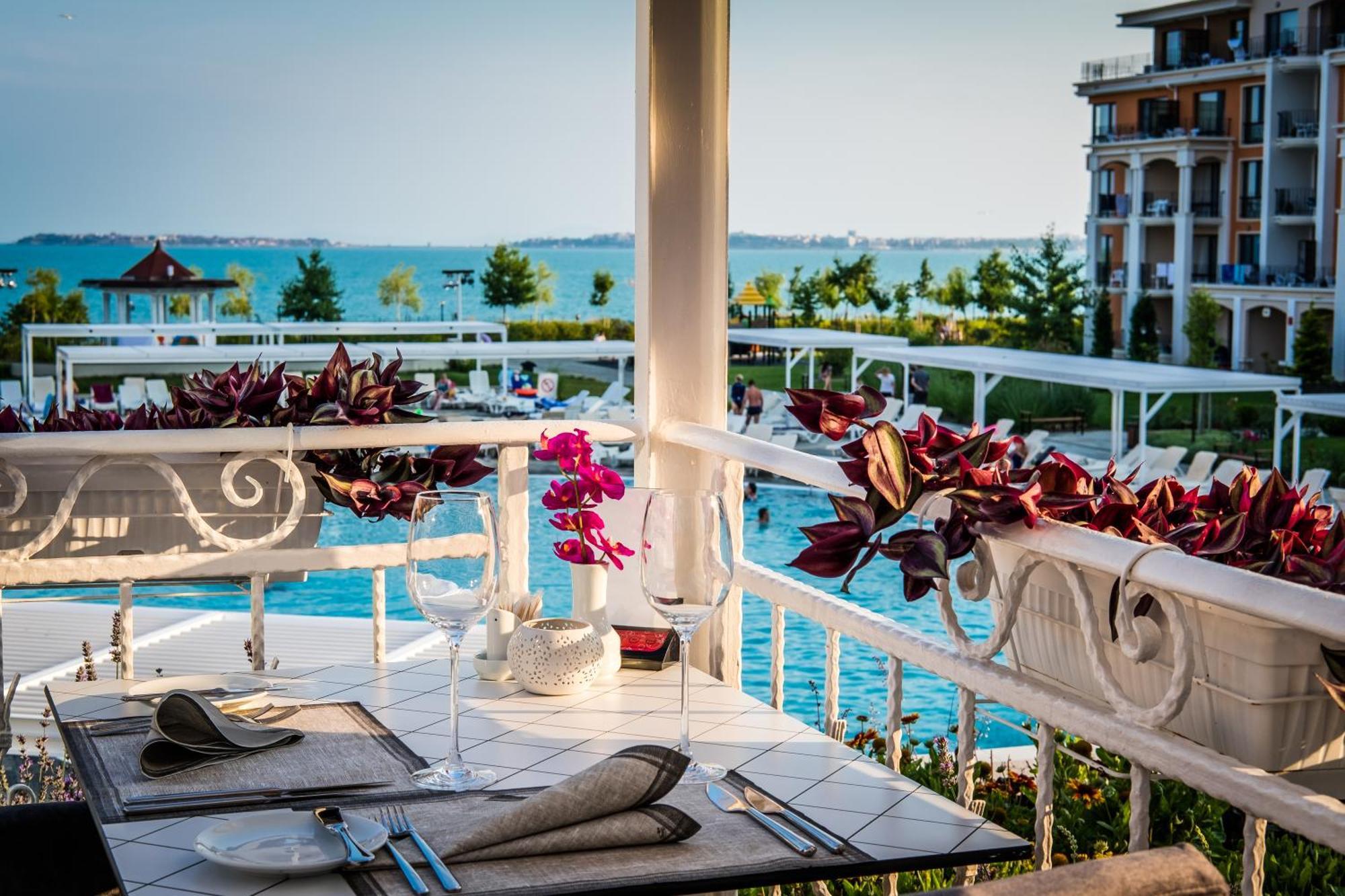 Premier Fort Beach Hotel Sveti Vlas Luaran gambar